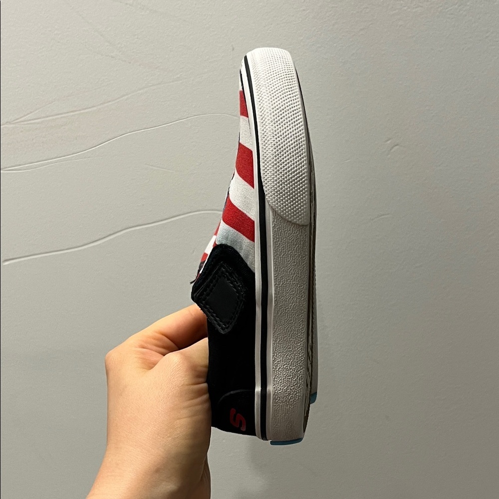 Sketchers Dr. Seuss Kids Sneakers - Red and Black - Picture 4 of 8